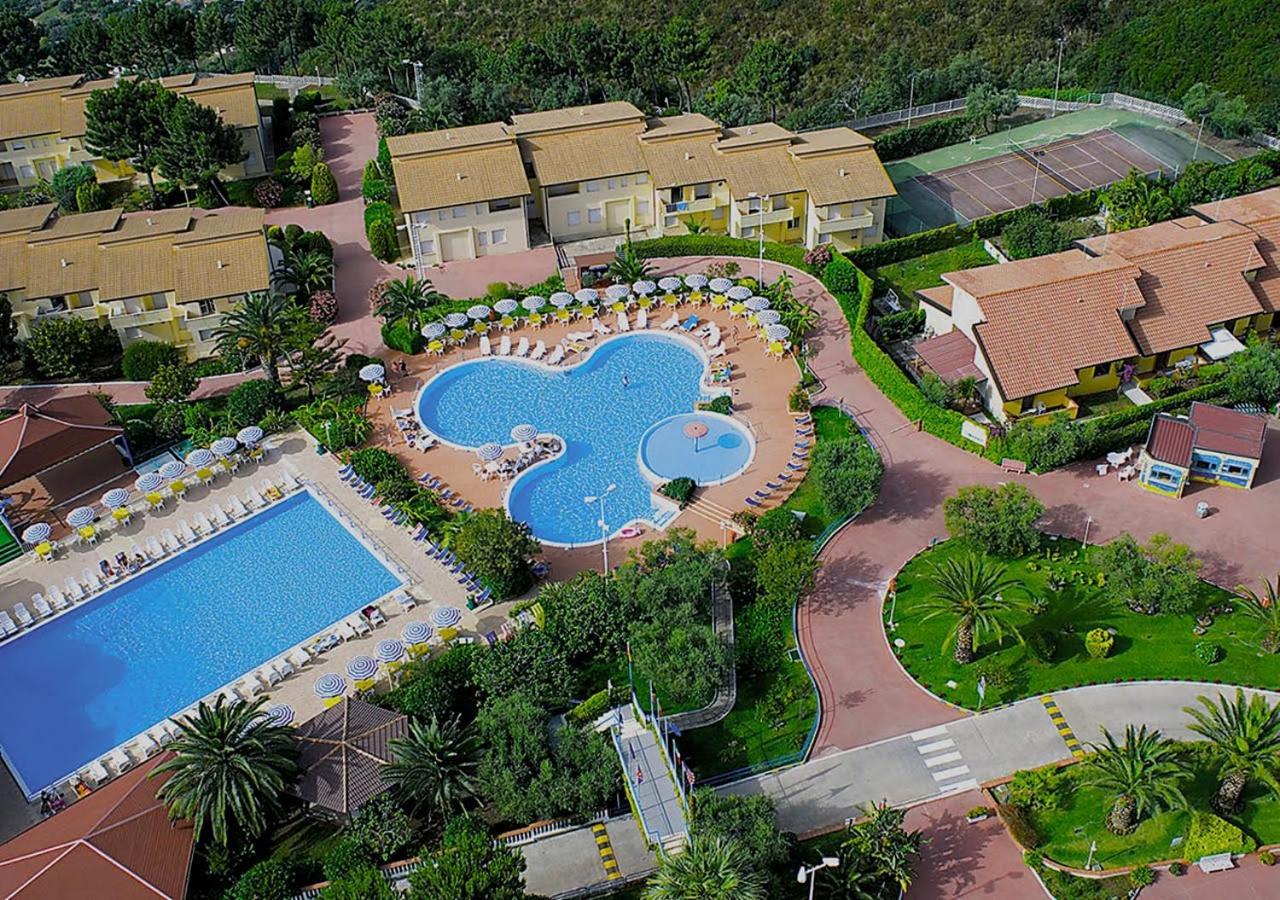 La Pace Village Residence Club Tropea Bagian luar foto